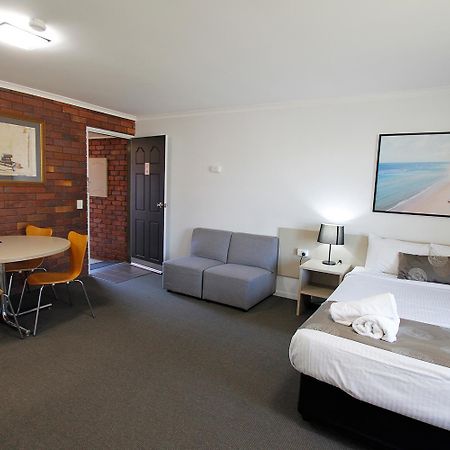 Blue Shades Motel Maryborough Bagian luar foto